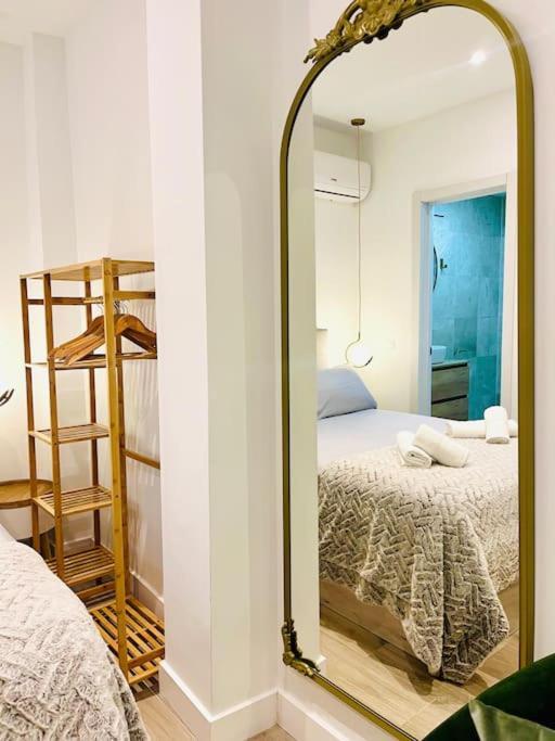 말라가 New Luxurious Studio With Patio/Center 아파트 외부 사진