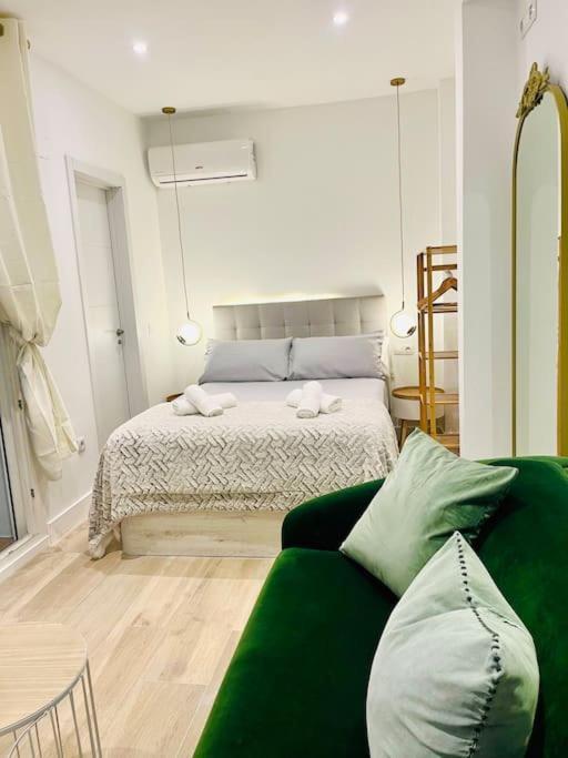 말라가 New Luxurious Studio With Patio/Center 아파트 외부 사진