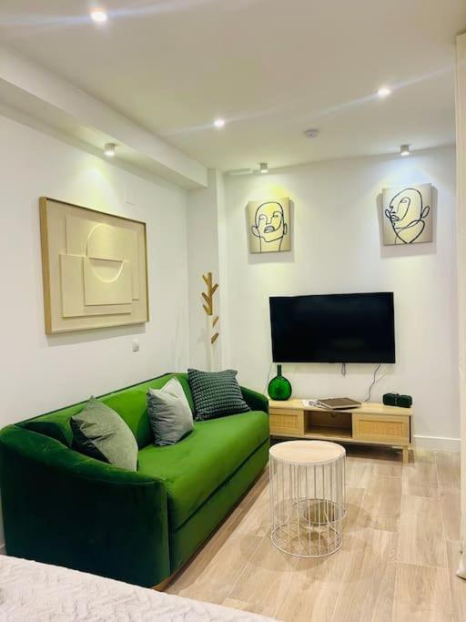 말라가 New Luxurious Studio With Patio/Center 아파트 외부 사진